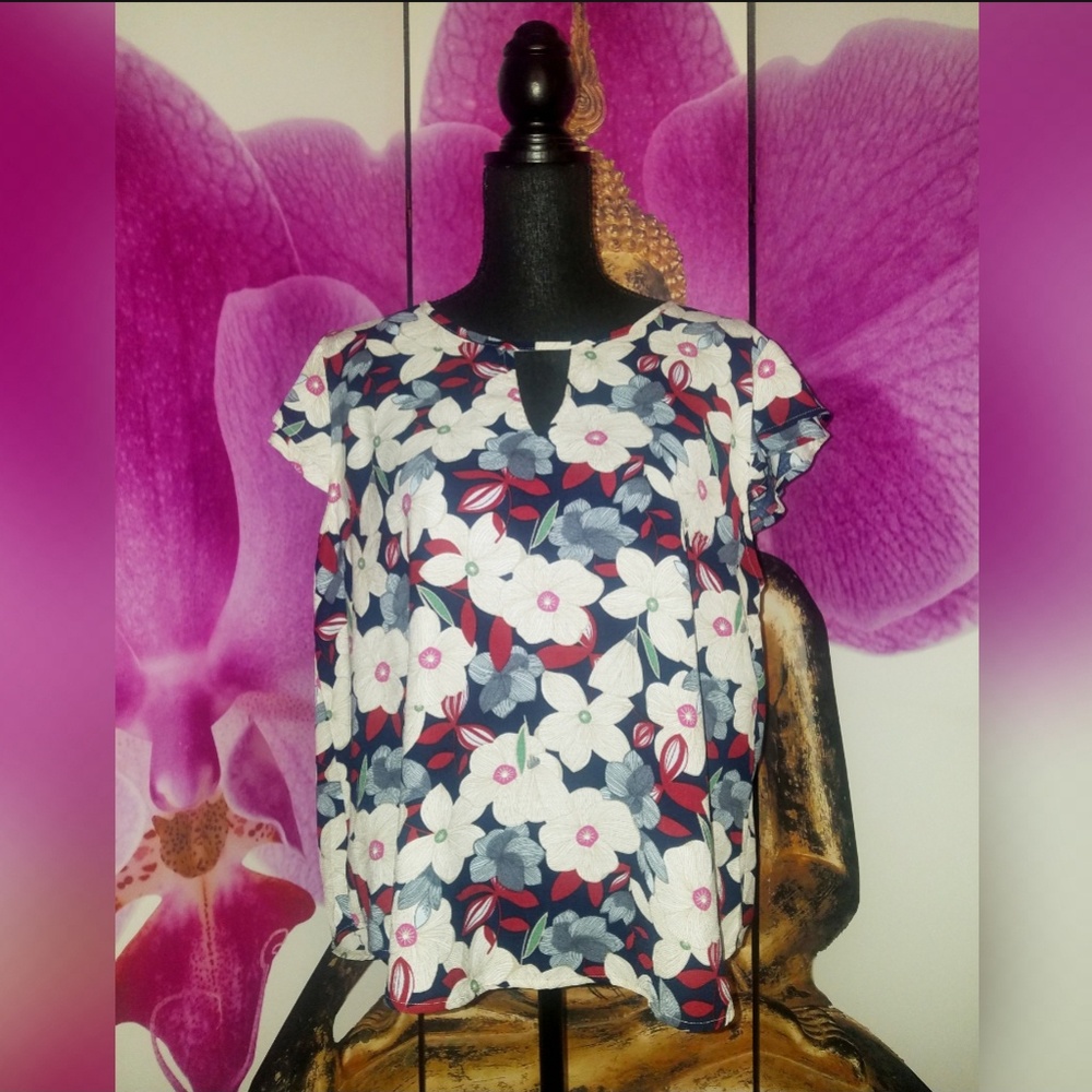Plus Size Floral Print Keyhole Blouse 💮